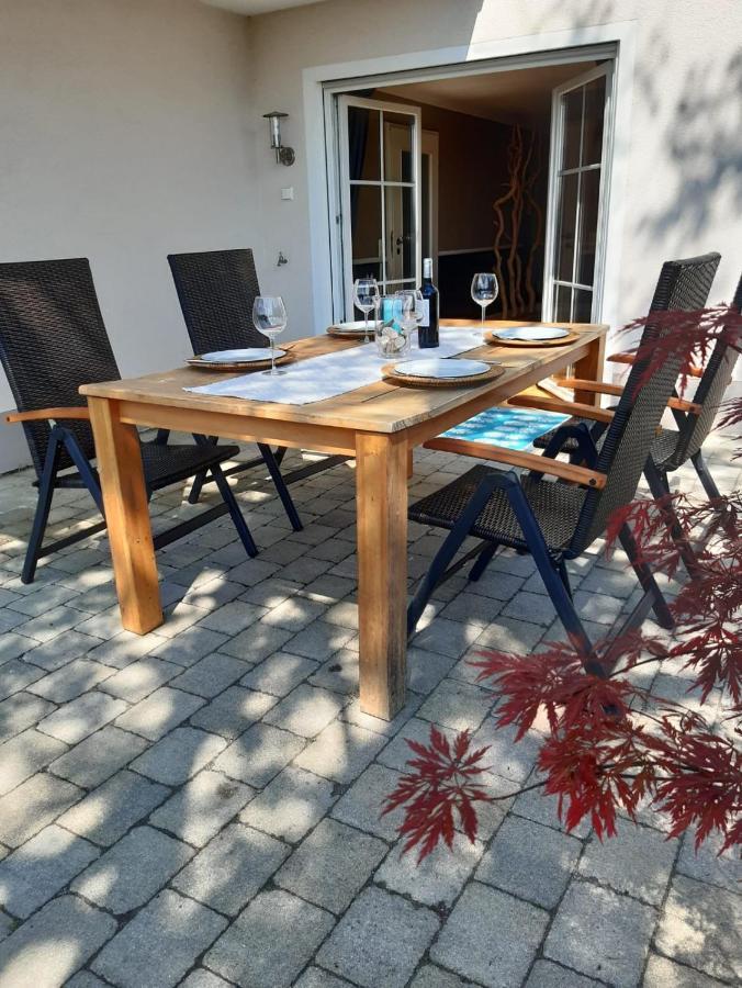 Stilvolles Apartment "Romantic" Neukirchen vorm Wald Zewnętrze zdjęcie